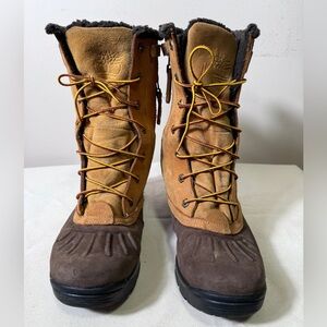 Women’s Timberland boots. Size 6. Genuine leather